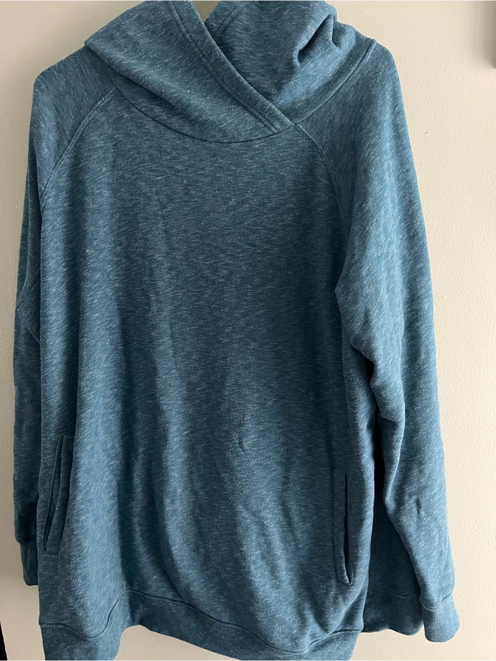 tek gear Teal Blue Hooded Turtleneck Sweatshirt green condition.